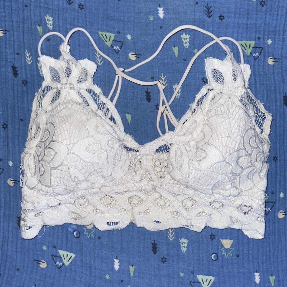 White lace True bralette
